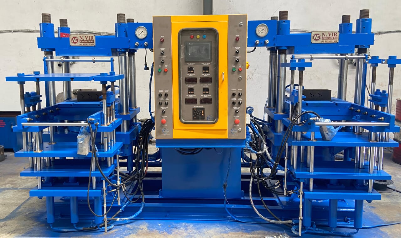 Hydraulic Rubber Molding Press Three Die Fully Automation Machine Platan size is 20×20 = 200 Ton